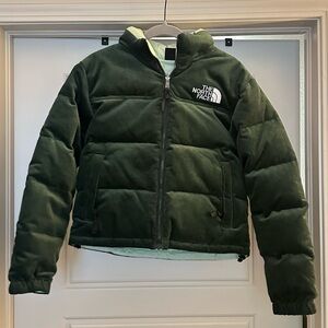 RARE The North Face Women’s ‘92 Reversible Nupste Jacket Size Small NWOT